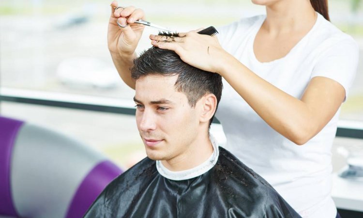 Coupe de cheveux courts - Melesse - Ma Parenthèse Coiffure